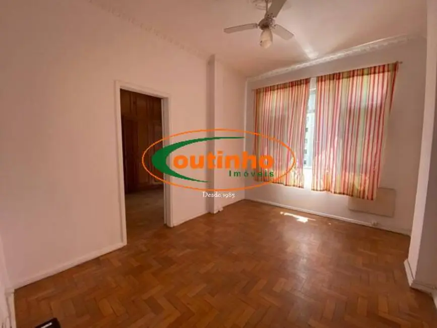 Foto 4 de Apartamento com 1 quarto à venda, 34m2 em Praça da Bandeira, Rio De Janeiro - RJ