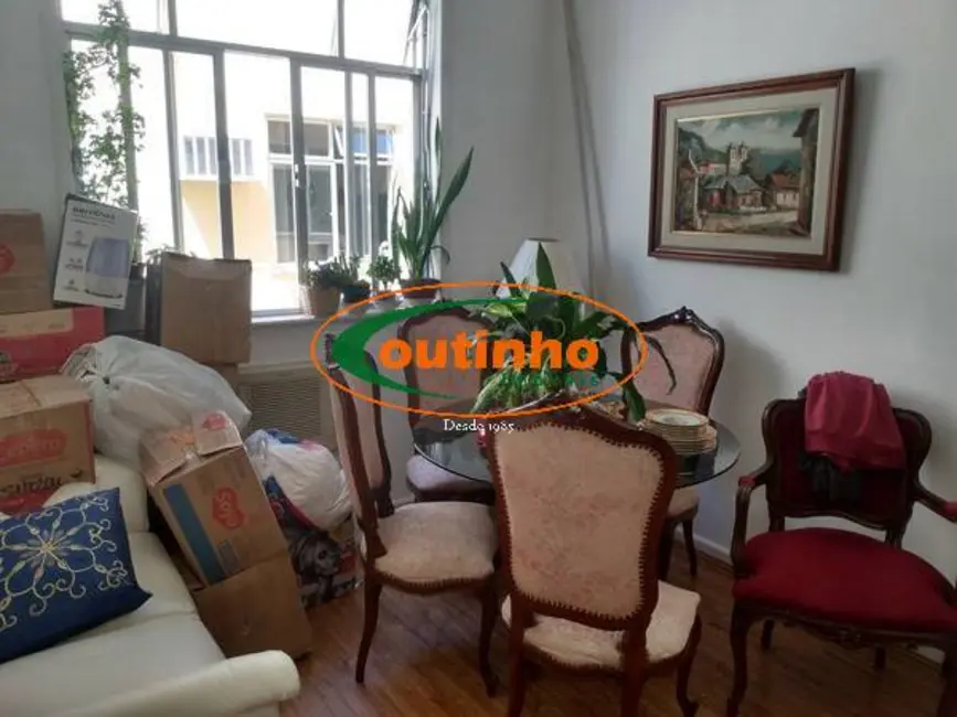 Apartamento com 1 quarto à venda, 40m2 em Tijuca, Rio De Janeiro - RJ - imagem 2 Foto 2 de Apartamento com 1 quarto à venda, 40m2 em Tijuca, Rio De Janeiro - RJ