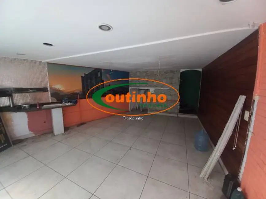 Sala Comercial à venda, 68m2 em Tijuca, Rio De Janeiro - RJ - imagem 2 Foto 2 de Sala Comercial à venda, 68m2 em Tijuca, Rio De Janeiro - RJ