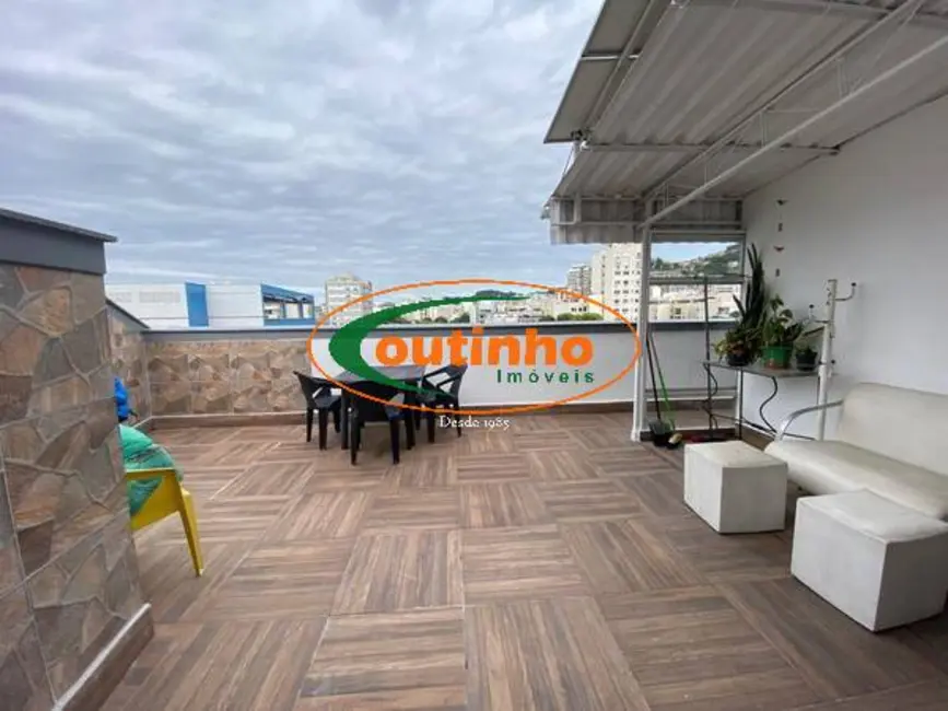 Cobertura com 3 quartos à venda, 122m2 em Tijuca, Rio De Janeiro - RJ - imagem 3 Foto 3 de Cobertura com 3 quartos à venda, 122m2 em Tijuca, Rio De Janeiro - RJ