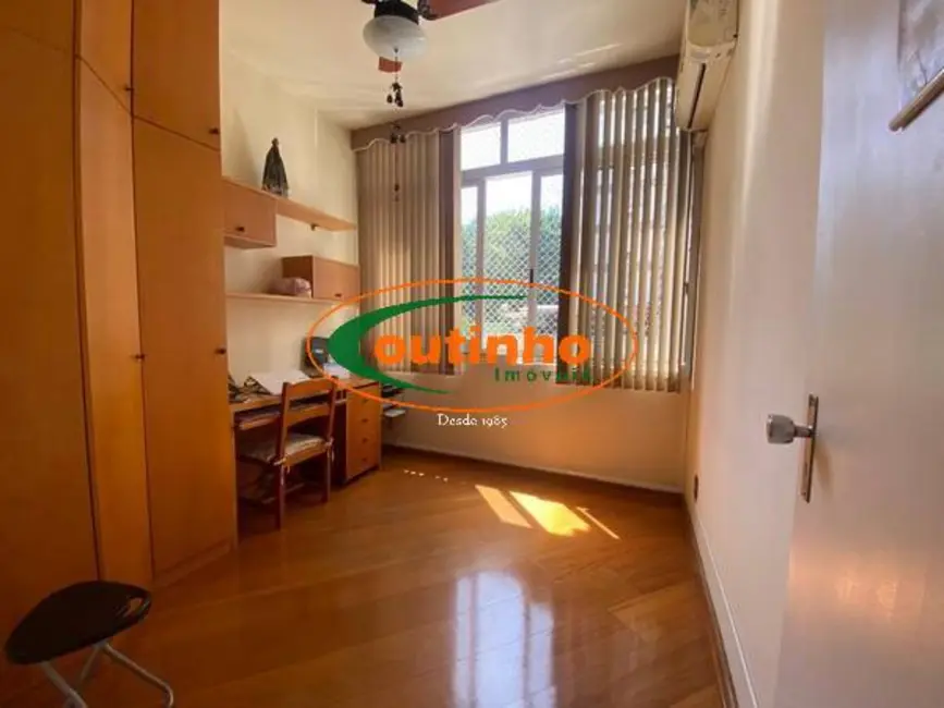 Foto 8 de Apartamento com 2 quartos à venda, 64m2 em Tijuca, Rio De Janeiro - RJ