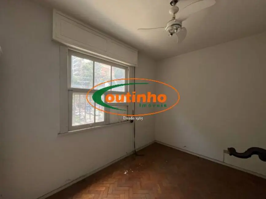 Apartamento com 3 quartos à venda, 87m2 em Tijuca, Rio De Janeiro - RJ - imagem 9 Foto 9 de Apartamento com 3 quartos à venda, 87m2 em Tijuca, Rio De Janeiro - RJ