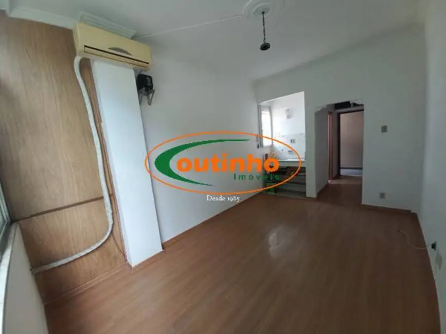 Foto 2 de Apartamento à venda, 22m2 em Tijuca, Rio De Janeiro - RJ