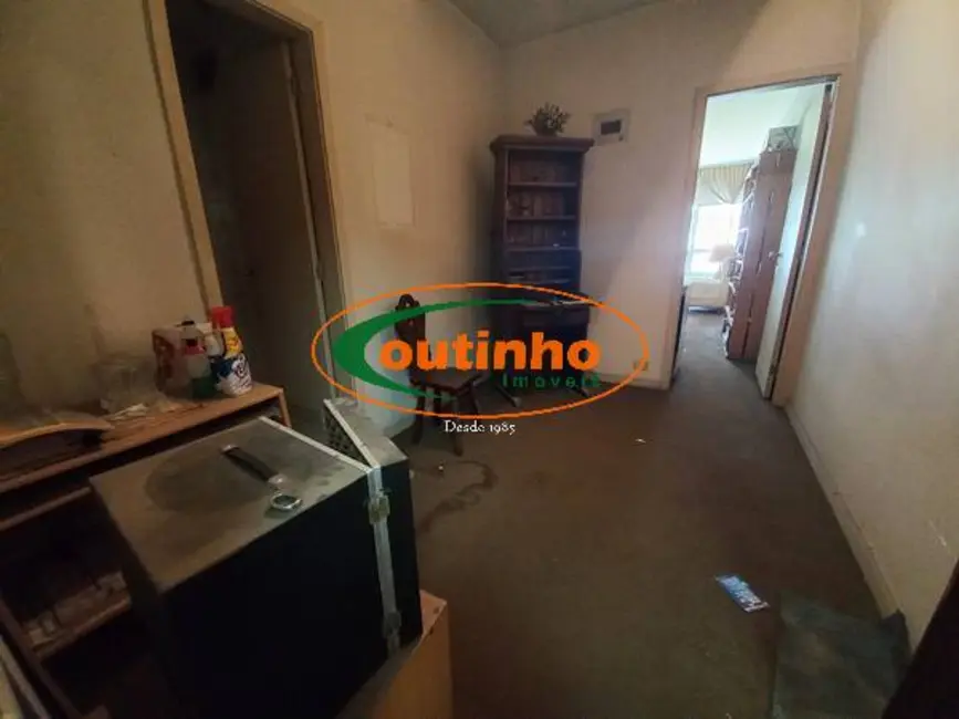 Sala Comercial à venda, 30m2 em Tijuca, Rio De Janeiro - RJ - imagem 5 Foto 5 de Sala Comercial à venda, 30m2 em Tijuca, Rio De Janeiro - RJ