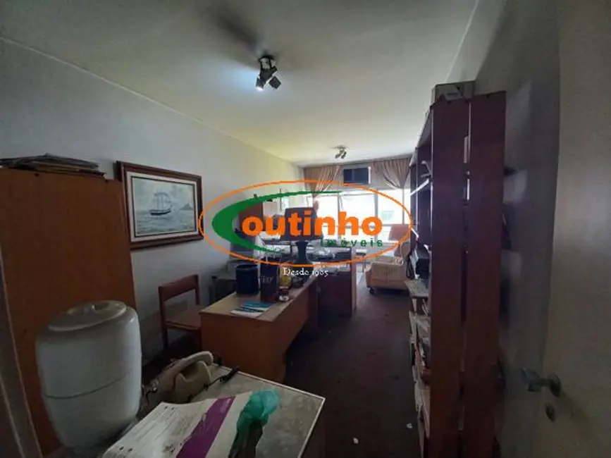 Sala Comercial à venda, 30m2 em Tijuca, Rio De Janeiro - RJ - imagem 4 Foto 4 de Sala Comercial à venda, 30m2 em Tijuca, Rio De Janeiro - RJ