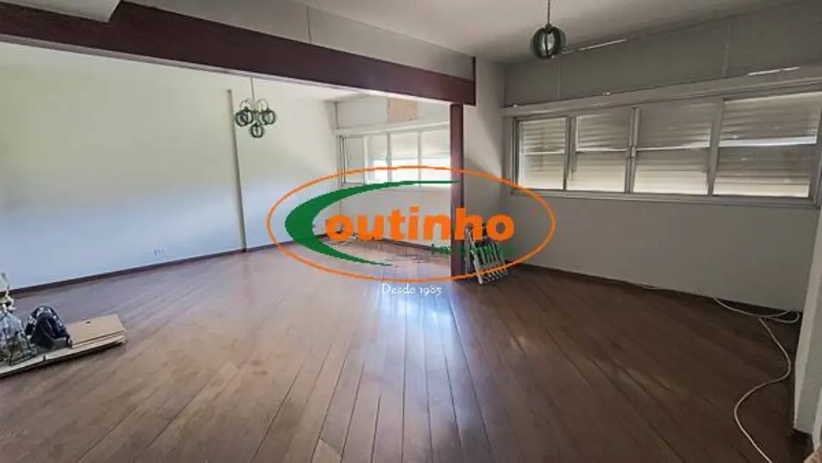 Apartamento com 2 quartos à venda, 90m2 em Vila Isabel, Rio De Janeiro - RJ - imagem 4 Foto 4 de Apartamento com 2 quartos à venda, 90m2 em Vila Isabel, Rio De Janeiro - RJ