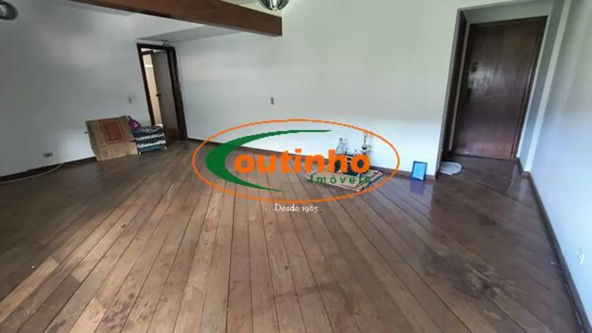 Apartamento com 2 quartos à venda, 90m2 em Vila Isabel, Rio De Janeiro - RJ - imagem 2 Foto 2 de Apartamento com 2 quartos à venda, 90m2 em Vila Isabel, Rio De Janeiro - RJ