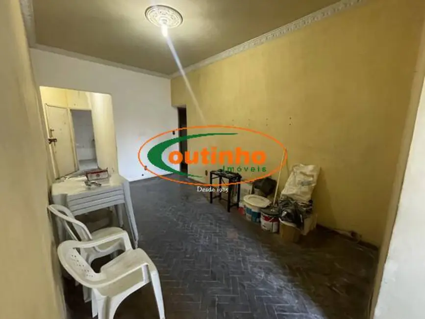 Apartamento com 3 quartos à venda, 80m2 em Tijuca, Rio De Janeiro - RJ - imagem 3 Foto 3 de Apartamento com 3 quartos à venda, 80m2 em Tijuca, Rio De Janeiro - RJ