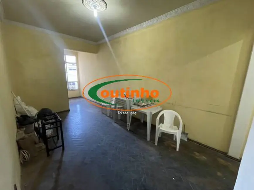 Apartamento com 3 quartos à venda, 80m2 em Tijuca, Rio De Janeiro - RJ - imagem 5 Foto 5 de Apartamento com 3 quartos à venda, 80m2 em Tijuca, Rio De Janeiro - RJ