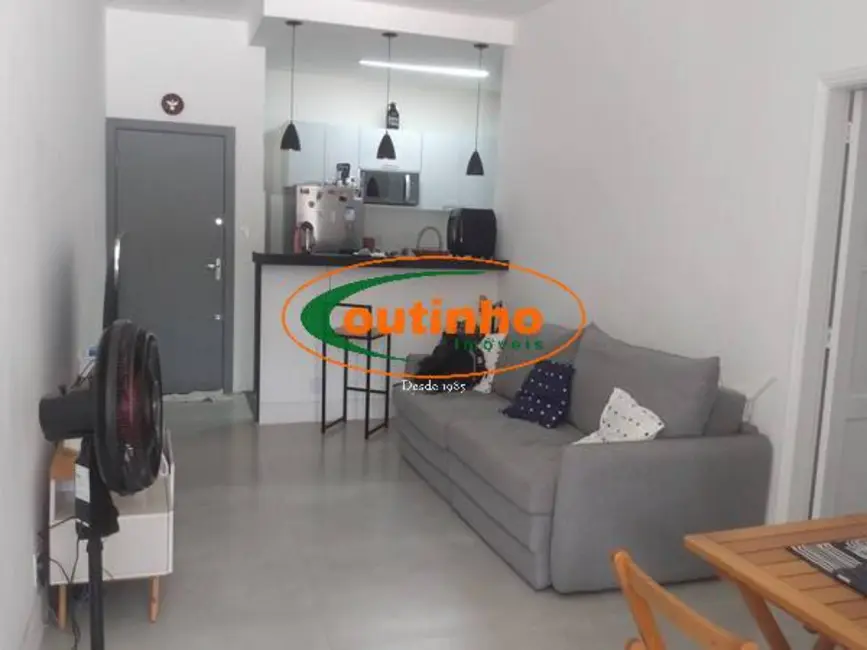 Foto 2 de Apartamento com 3 quartos à venda, 84m2 em Tijuca, Rio De Janeiro - RJ