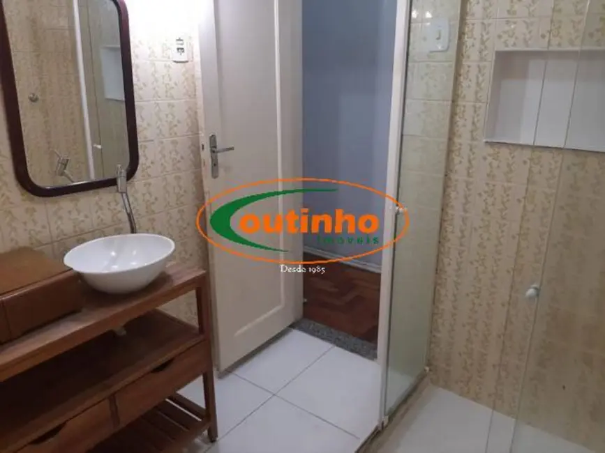Apartamento com 3 quartos à venda, 95m2 em Tijuca, Rio De Janeiro - RJ - imagem 8 Foto 8 de Apartamento com 3 quartos à venda, 95m2 em Tijuca, Rio De Janeiro - RJ