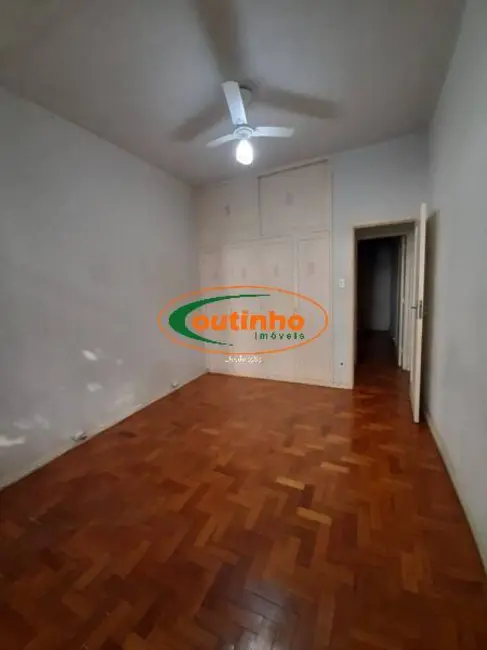 Apartamento com 3 quartos à venda, 95m2 em Tijuca, Rio De Janeiro - RJ - imagem 5 Foto 5 de Apartamento com 3 quartos à venda, 95m2 em Tijuca, Rio De Janeiro - RJ