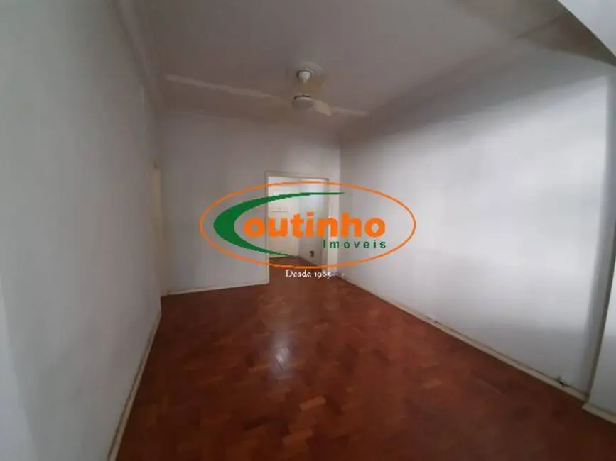 Apartamento com 3 quartos à venda, 95m2 em Tijuca, Rio De Janeiro - RJ - imagem 3 Foto 3 de Apartamento com 3 quartos à venda, 95m2 em Tijuca, Rio De Janeiro - RJ