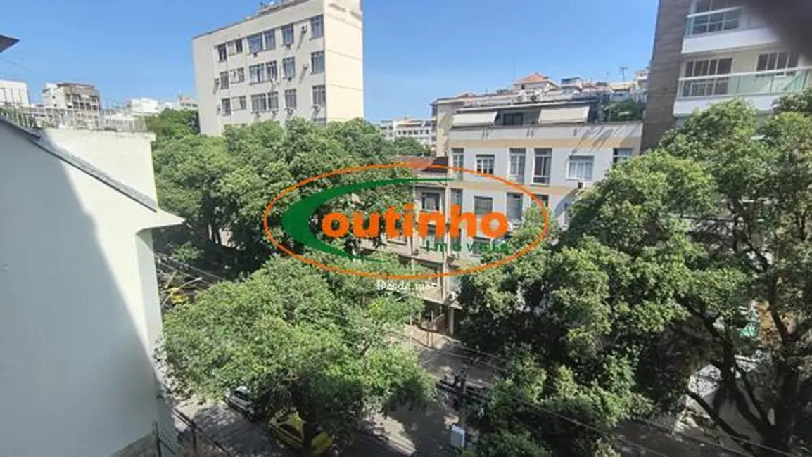 Foto 2 de Apartamento com 3 quartos à venda, 78m2 em Tijuca, Rio De Janeiro - RJ