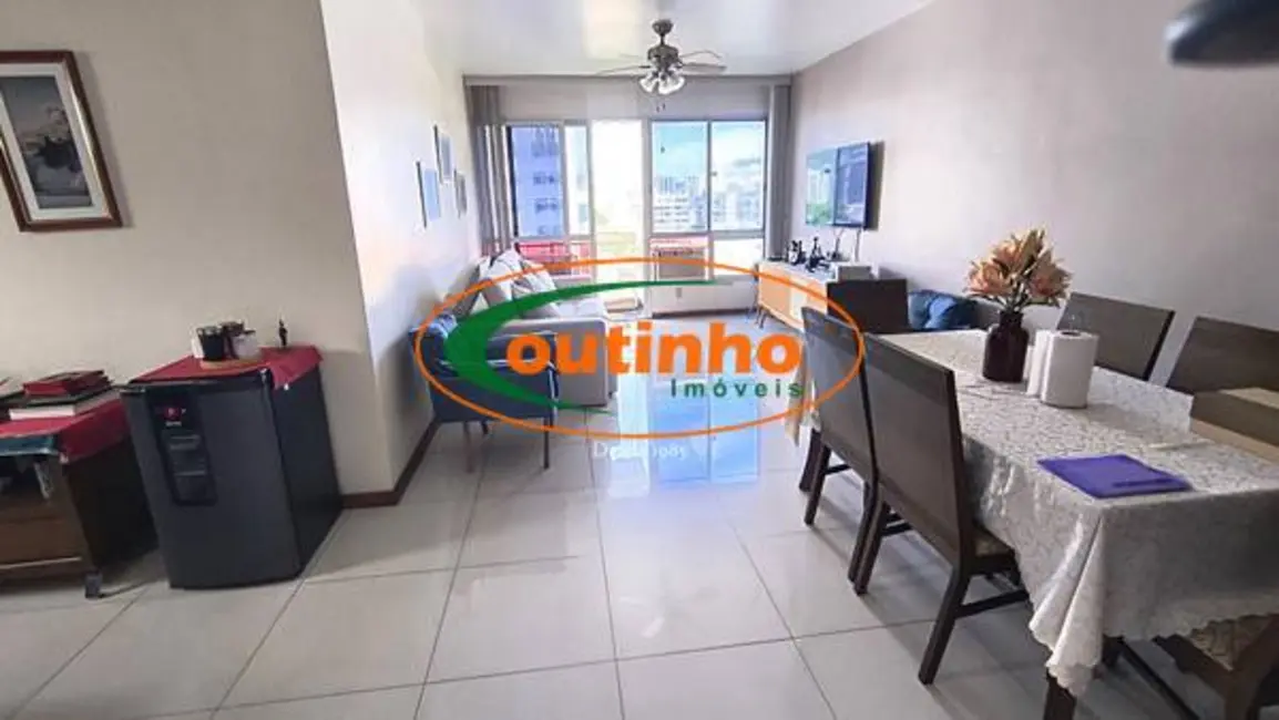 Apartamento com 3 quartos à venda, 125m2 em Tijuca, Rio De Janeiro - RJ - imagem 6 Foto 6 de Apartamento com 3 quartos à venda, 125m2 em Tijuca, Rio De Janeiro - RJ