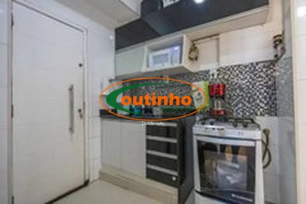 Apartamento com 2 quartos à venda, 60m2 em Tijuca, Rio De Janeiro - RJ - imagem 7 Foto 7 de Apartamento com 2 quartos à venda, 60m2 em Tijuca, Rio De Janeiro - RJ