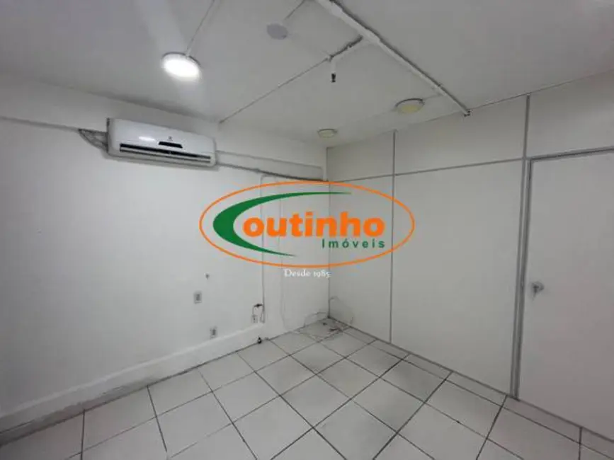 Sala Comercial à venda, 26m2 em Tijuca, Rio De Janeiro - RJ - imagem 5 Foto 5 de Sala Comercial à venda, 26m2 em Tijuca, Rio De Janeiro - RJ