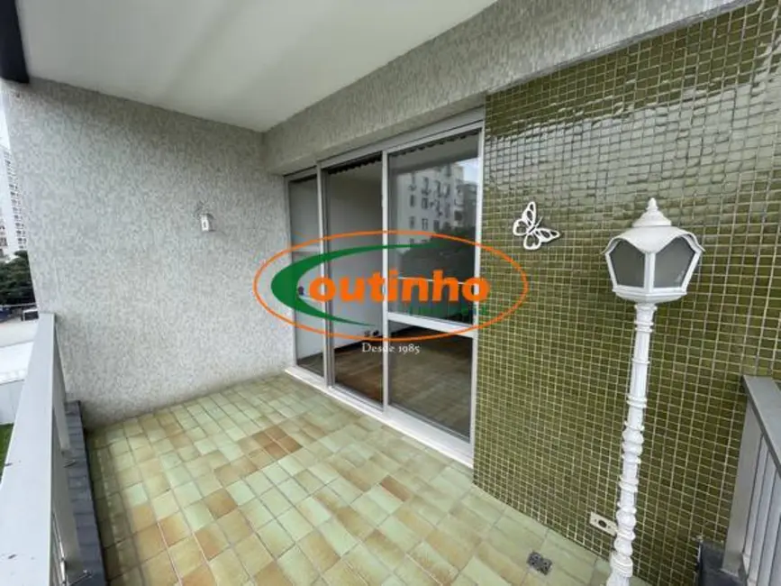 Apartamento com 2 quartos à venda, 96m2 em Tijuca, Rio De Janeiro - RJ - imagem 2 Foto 2 de Apartamento com 2 quartos à venda, 96m2 em Tijuca, Rio De Janeiro - RJ