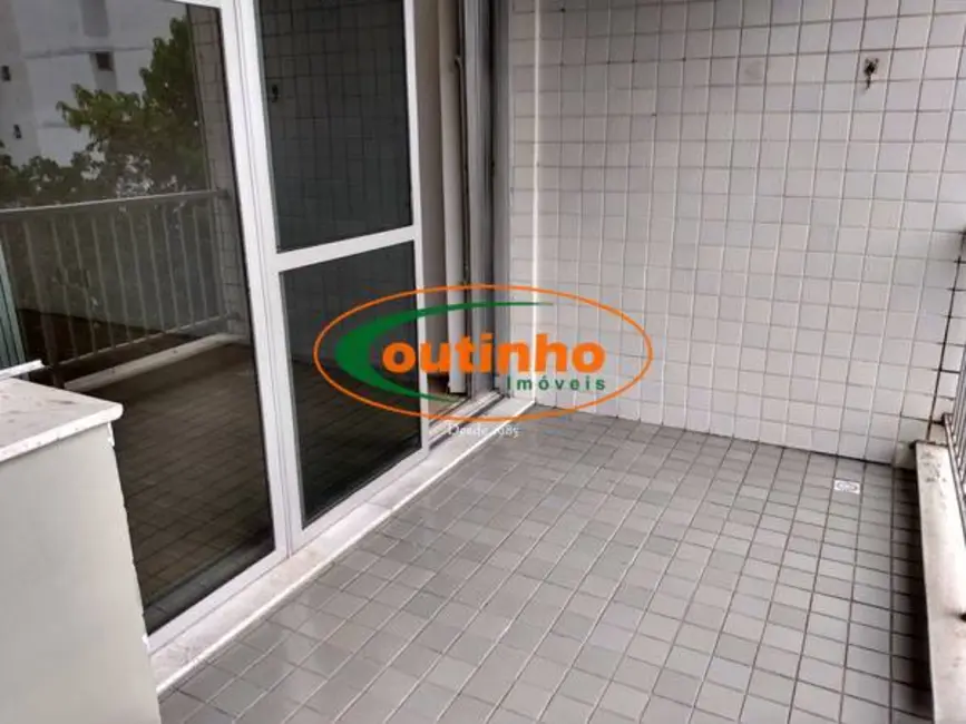 Foto 2 de Apartamento com 2 quartos à venda, 86m2 em Grajaú, Rio De Janeiro - RJ
