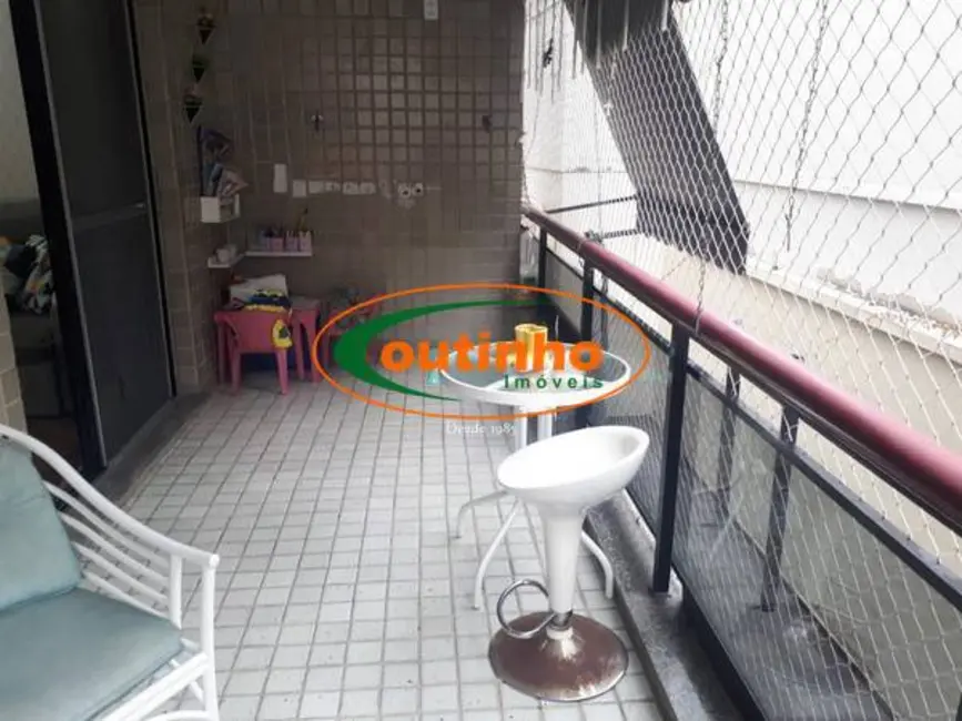 Apartamento com 3 quartos à venda, 98m2 em Tijuca, Rio De Janeiro - RJ - imagem 4 Foto 4 de Apartamento com 3 quartos à venda, 98m2 em Tijuca, Rio De Janeiro - RJ