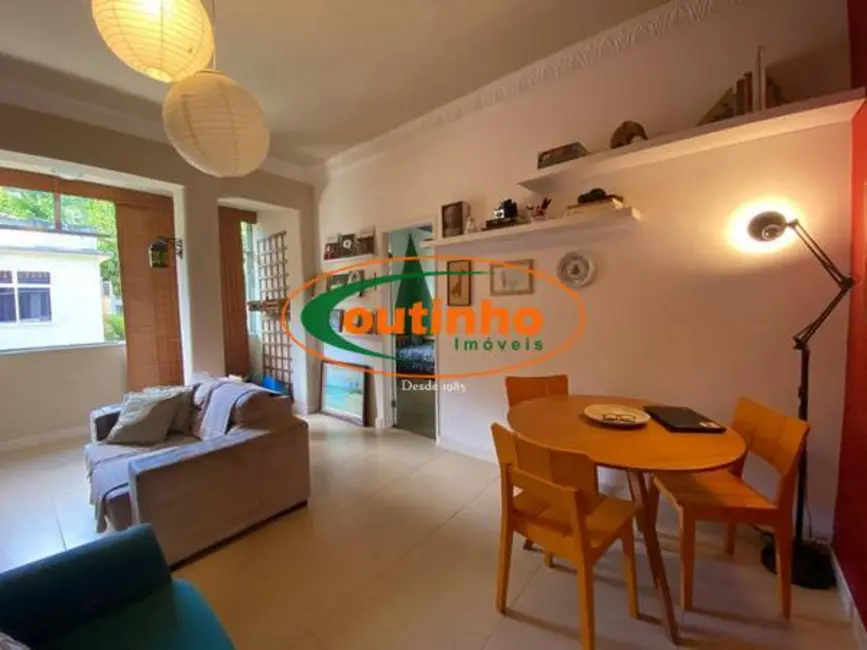 Foto 8 de Casa com 2 quartos à venda, 75m2 em Grajaú, Rio De Janeiro - RJ