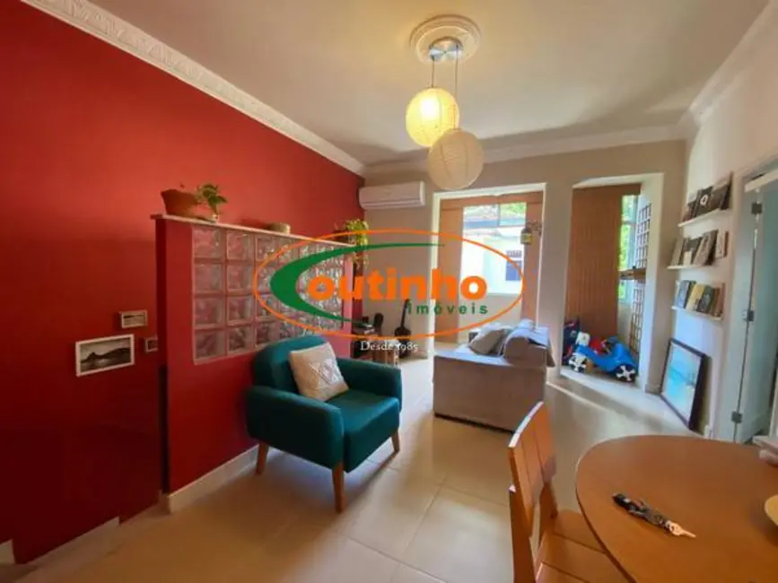 Foto 3 de Casa com 2 quartos à venda, 75m2 em Grajaú, Rio De Janeiro - RJ