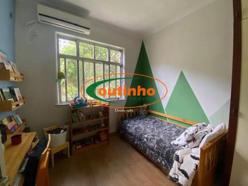 Foto 9 de Casa com 2 quartos à venda, 75m2 em Grajaú, Rio De Janeiro - RJ