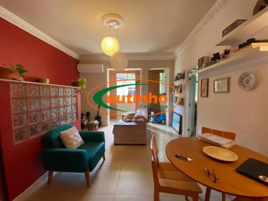 Foto 1 de Casa com 2 quartos à venda, 75m2 em Grajaú, Rio De Janeiro - RJ