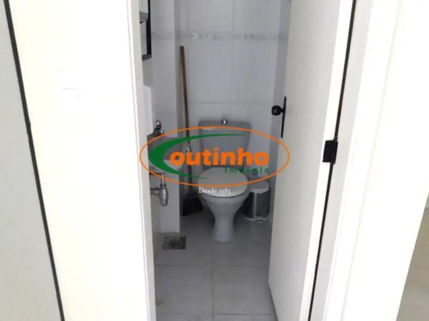 Sala Comercial à venda, 30m2 em Tijuca, Rio De Janeiro - RJ - imagem 7 Foto 7 de Sala Comercial à venda, 30m2 em Tijuca, Rio De Janeiro - RJ