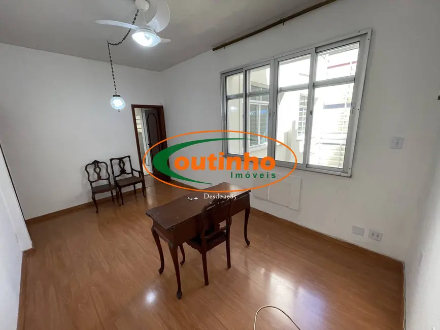 Foto 3 de Apartamento com 2 quartos à venda, 70m2 em Tijuca, Rio De Janeiro - RJ