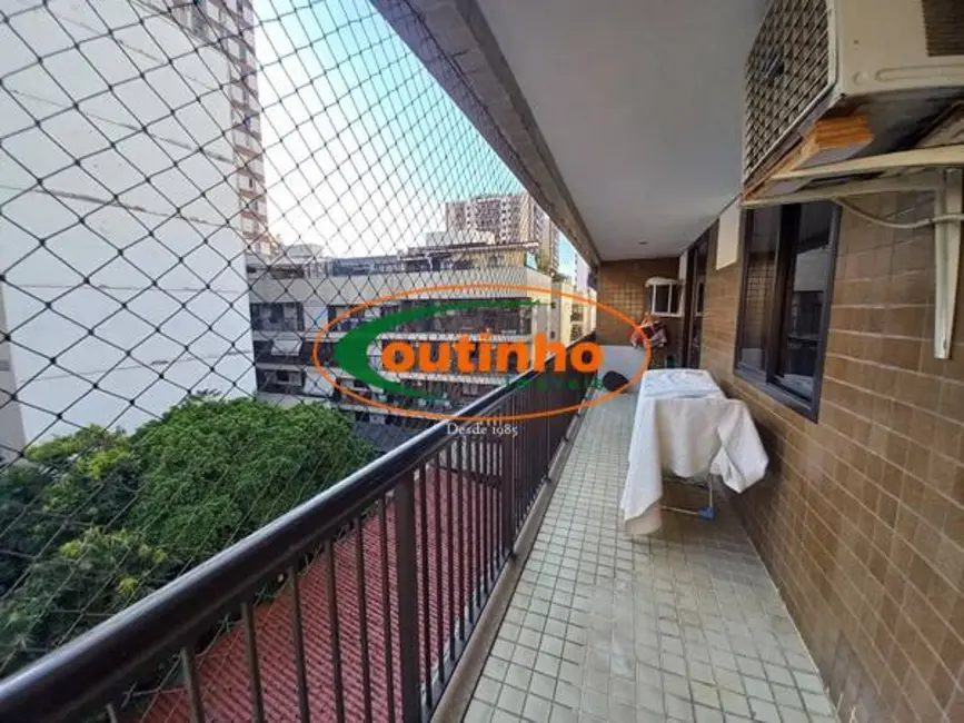 Foto 2 de Apartamento com 4 quartos à venda, 160m2 em Tijuca, Rio De Janeiro - RJ