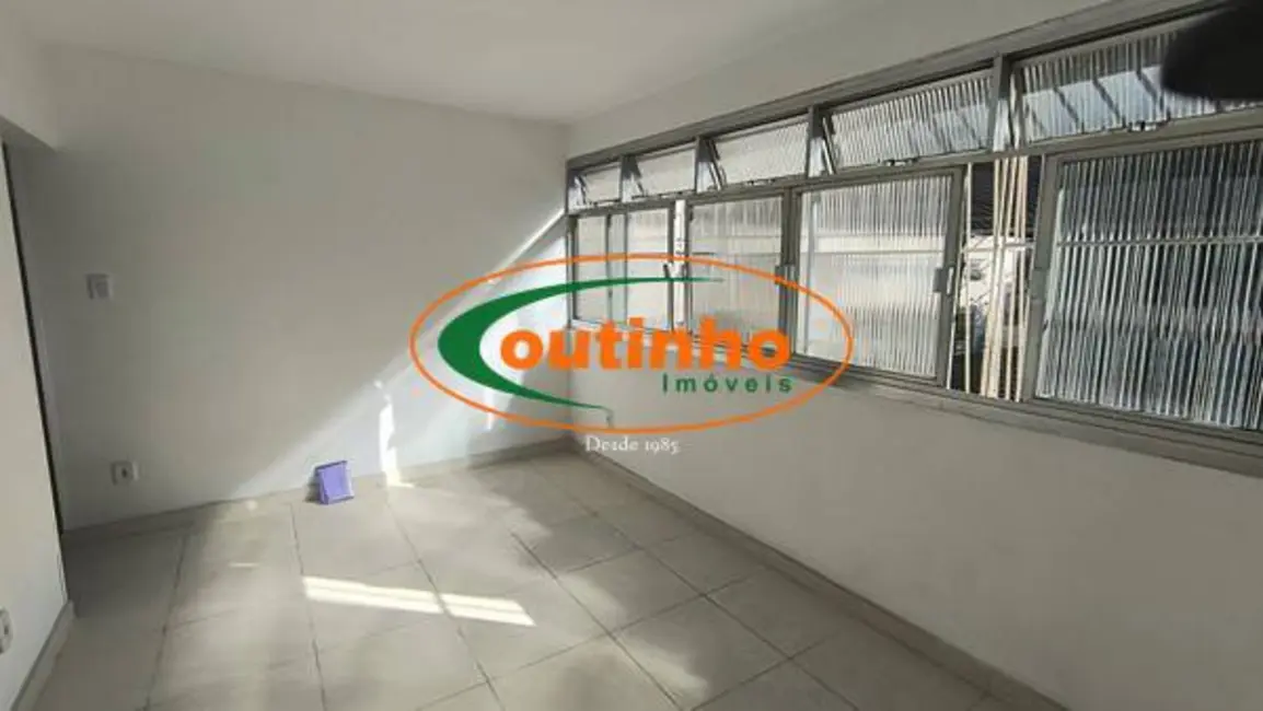 Foto 2 de Apartamento com 2 quartos à venda, 69m2 em Praça da Bandeira, Rio De Janeiro - RJ