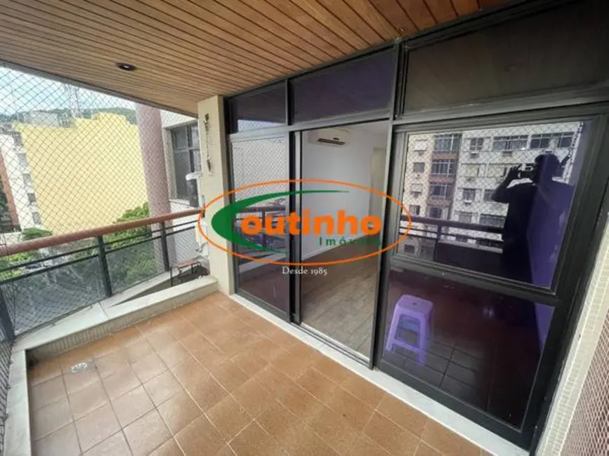 Foto 2 de Apartamento com 2 quartos à venda, 74m2 em Tijuca, Rio De Janeiro - RJ