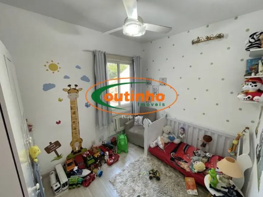 Apartamento com 3 quartos à venda, 82m2 em Tijuca, Rio De Janeiro - RJ - imagem 8 Foto 8 de Apartamento com 3 quartos à venda, 82m2 em Tijuca, Rio De Janeiro - RJ