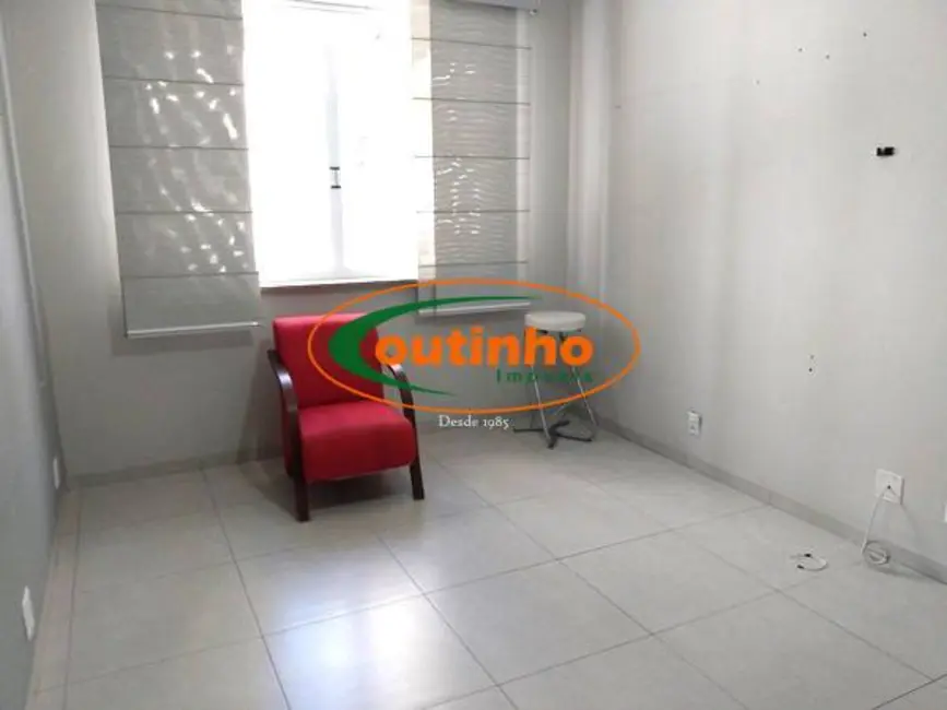 Foto 4 de Apartamento com 3 quartos à venda, 60m2 em Grajaú, Rio De Janeiro - RJ