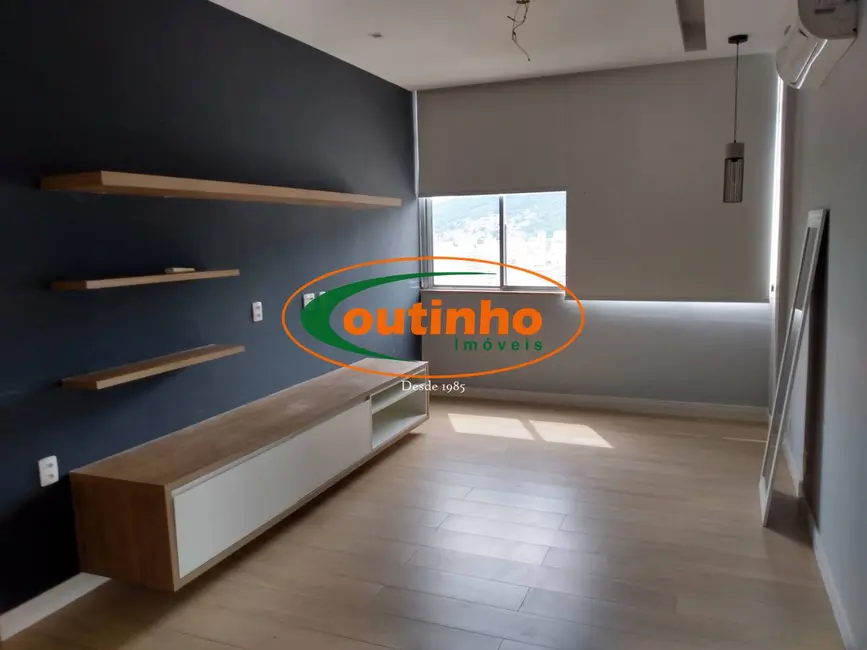 Apartamento com 2 quartos à venda, 72m2 em Grajaú, Rio De Janeiro - RJ - imagem 4 Foto 4 de Apartamento com 2 quartos à venda, 72m2 em Grajaú, Rio De Janeiro - RJ