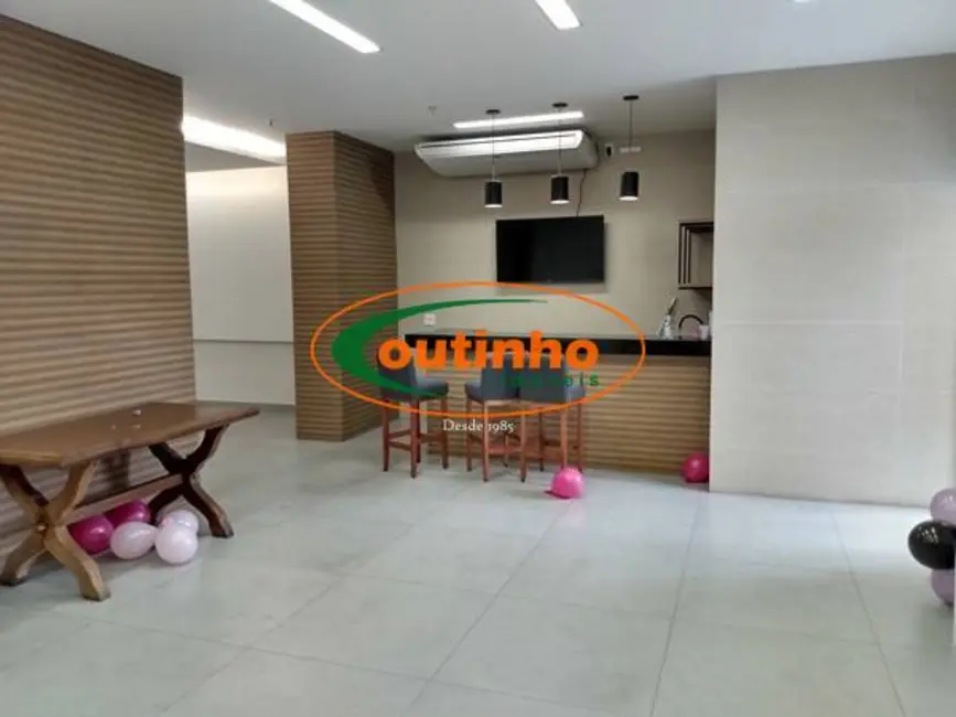 Apartamento com 2 quartos à venda, 72m2 em Grajaú, Rio De Janeiro - RJ - imagem 2 Foto 2 de Apartamento com 2 quartos à venda, 72m2 em Grajaú, Rio De Janeiro - RJ