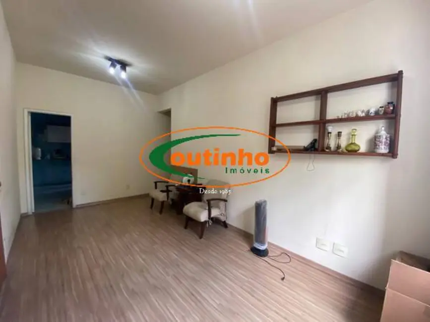 Foto 6 de Apartamento com 2 quartos à venda, 60m2 em Tijuca, Rio De Janeiro - RJ
