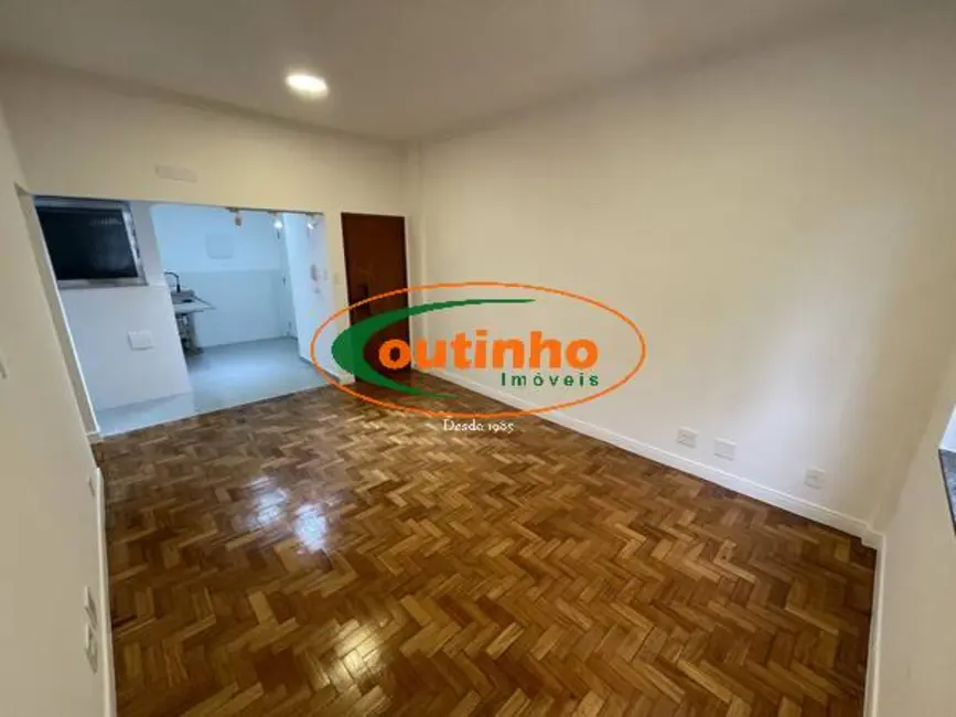 Foto 2 de Apartamento com 2 quartos à venda, 74m2 em Tijuca, Rio De Janeiro - RJ