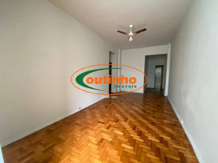 Foto 2 de Apartamento com 2 quartos à venda, 81m2 em Grajaú, Rio De Janeiro - RJ