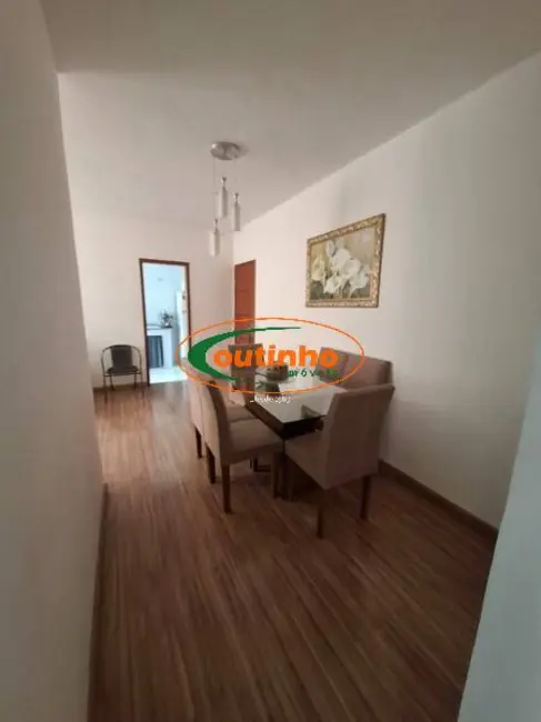 Foto 2 de Apartamento com 2 quartos à venda, 80m2 em Tijuca, Rio De Janeiro - RJ