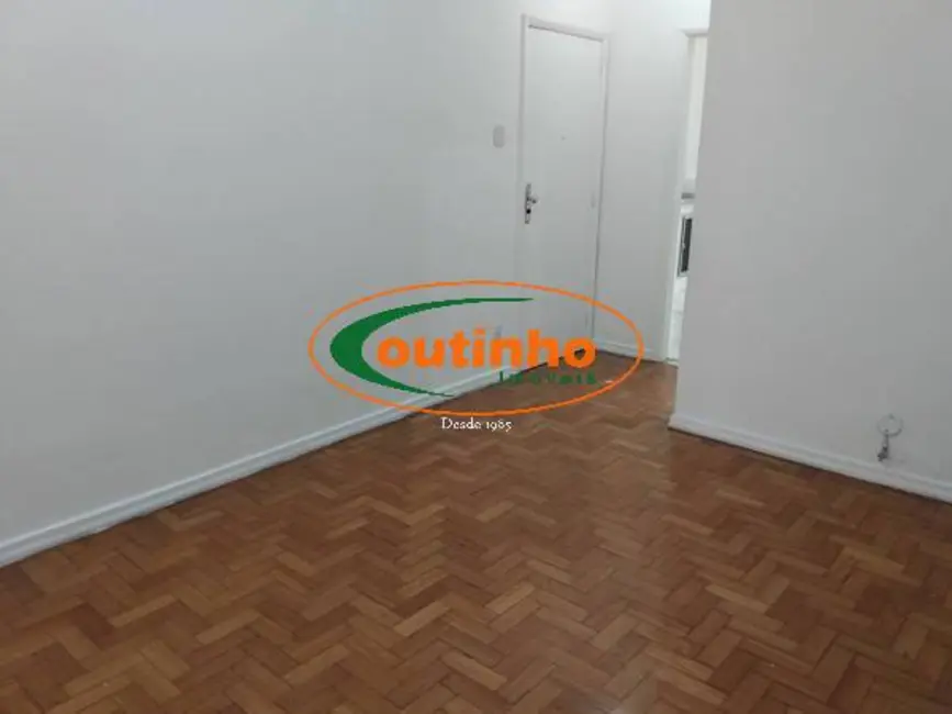 Foto 2 de Apartamento com 2 quartos à venda, 66m2 em Tijuca, Rio De Janeiro - RJ