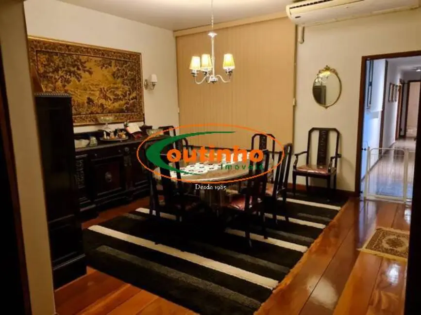 Foto 2 de Apartamento com 5 quartos à venda, 226m2 em Tijuca, Rio De Janeiro - RJ