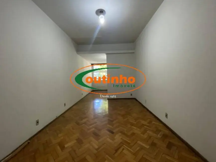 Foto 2 de Apartamento com 2 quartos à venda, 69m2 em Tijuca, Rio De Janeiro - RJ