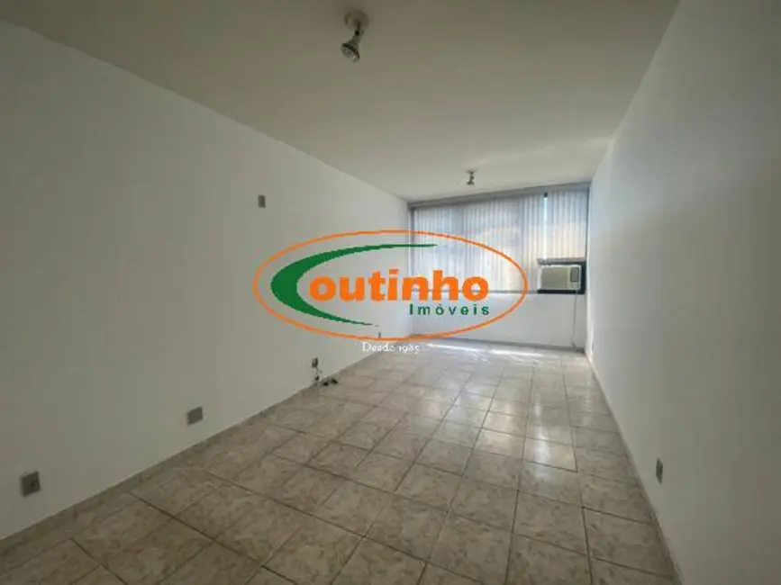 Foto 2 de Sala Comercial à venda, 31m2 em Vila Isabel, Rio De Janeiro - RJ