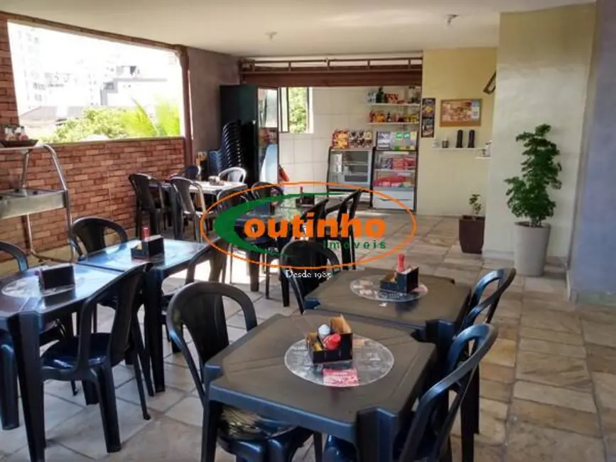 Apartamento com 2 quartos à venda, 55m2 em Tijuca, Rio De Janeiro - RJ - imagem 3 Foto 3 de Apartamento com 2 quartos à venda, 55m2 em Tijuca, Rio De Janeiro - RJ