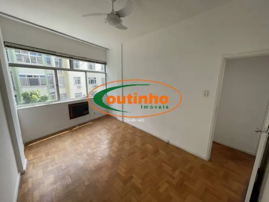 Foto 4 de Apartamento com 3 quartos à venda, 98m2 em Tijuca, Rio De Janeiro - RJ