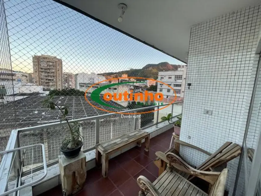 Foto 2 de Apartamento com 3 quartos à venda, 97m2 em Tijuca, Rio De Janeiro - RJ