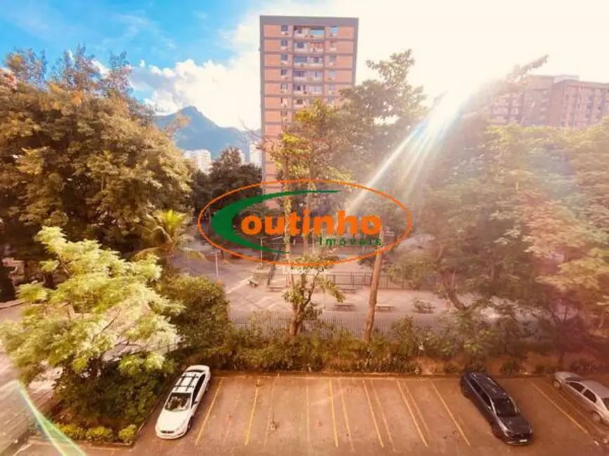 Foto 2 de Apartamento com 2 quartos à venda, 69m2 em Tijuca, Rio De Janeiro - RJ