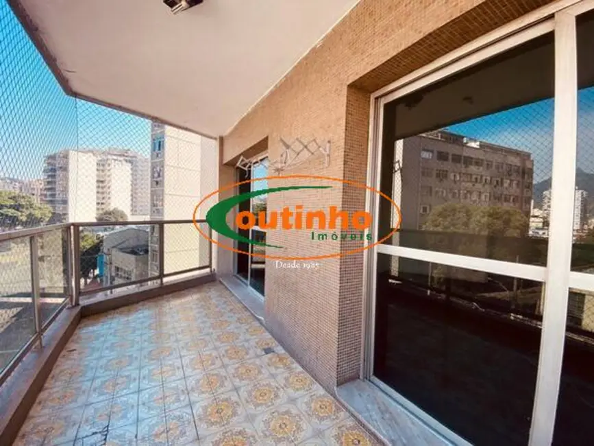 Apartamento com 3 quartos à venda, 110m2 em Tijuca, Rio De Janeiro - RJ - imagem 1 Foto 1 de Apartamento com 3 quartos à venda, 110m2 em Tijuca, Rio De Janeiro - RJ